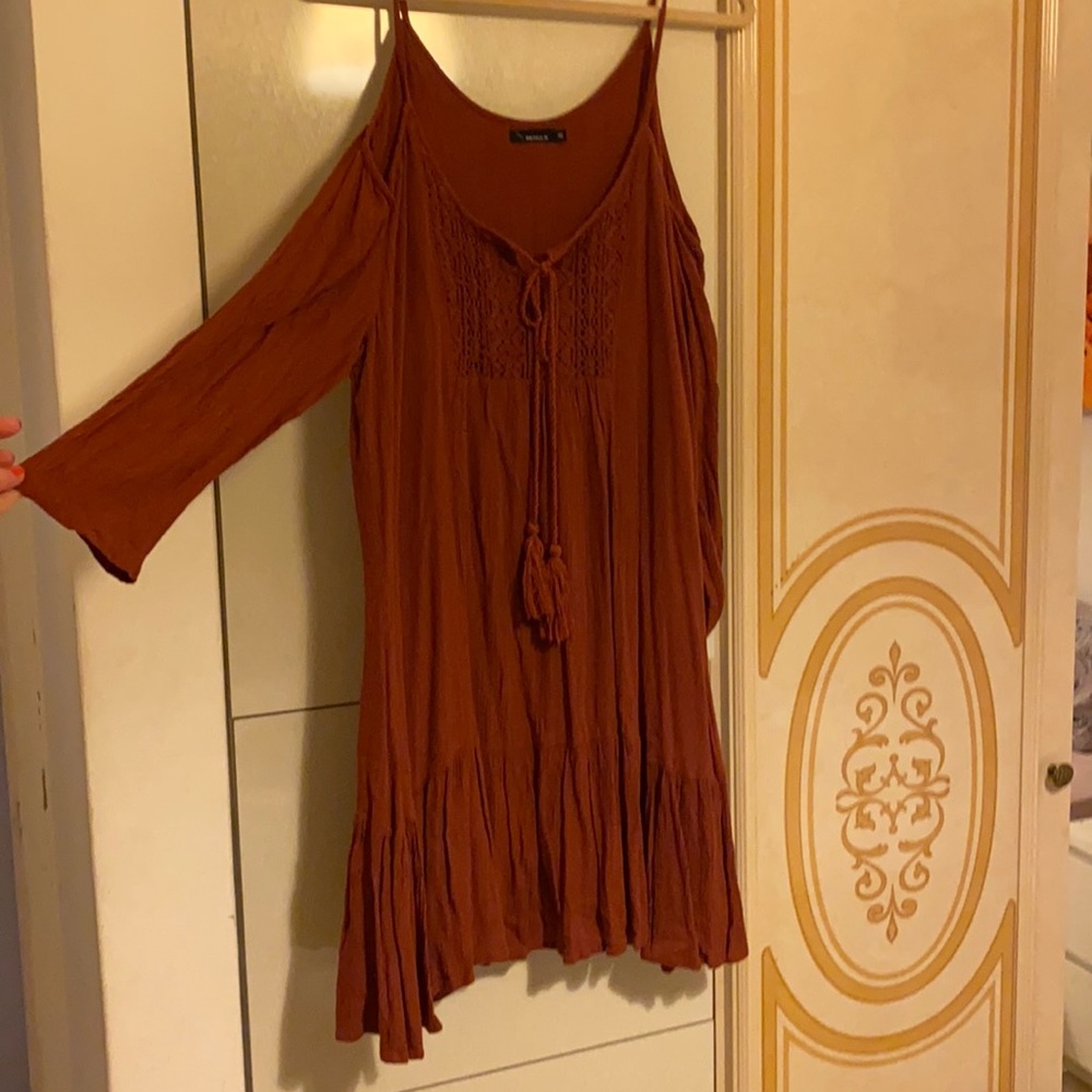 Mini flowy dress with off the should sleeves